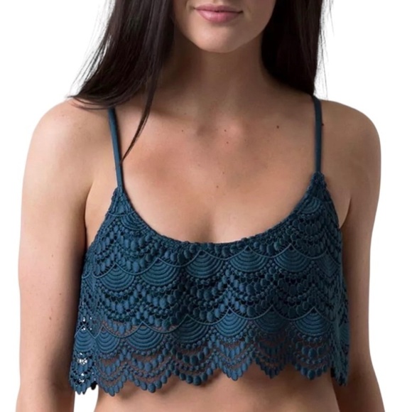 Amuse Society Pixie Crochet Flounce Top NWT - Picture 1 of 10
